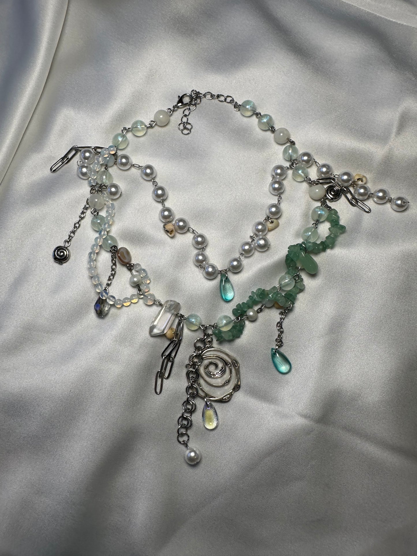 “Alternaria” necklace