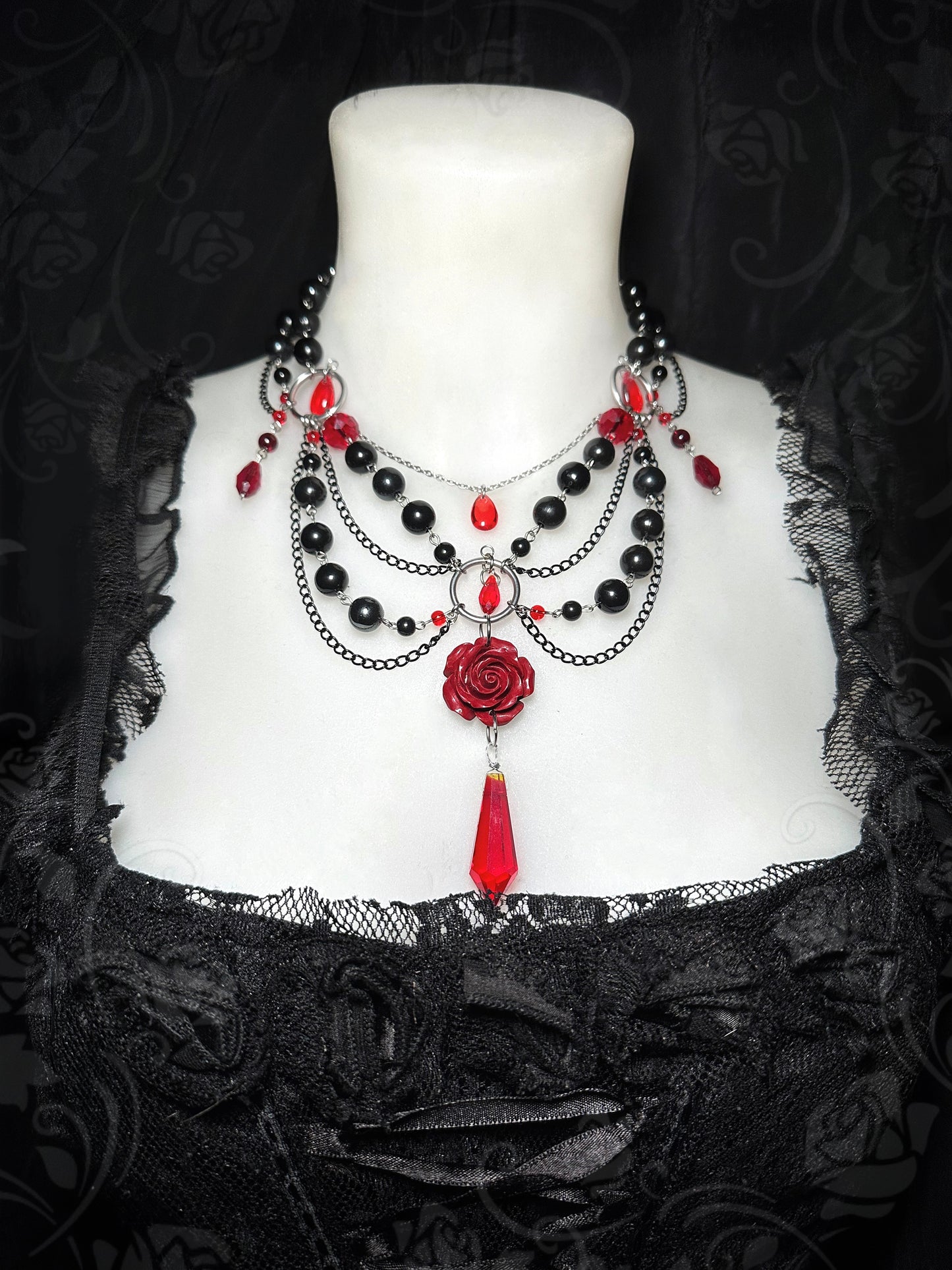 “La fiancée de la rose”