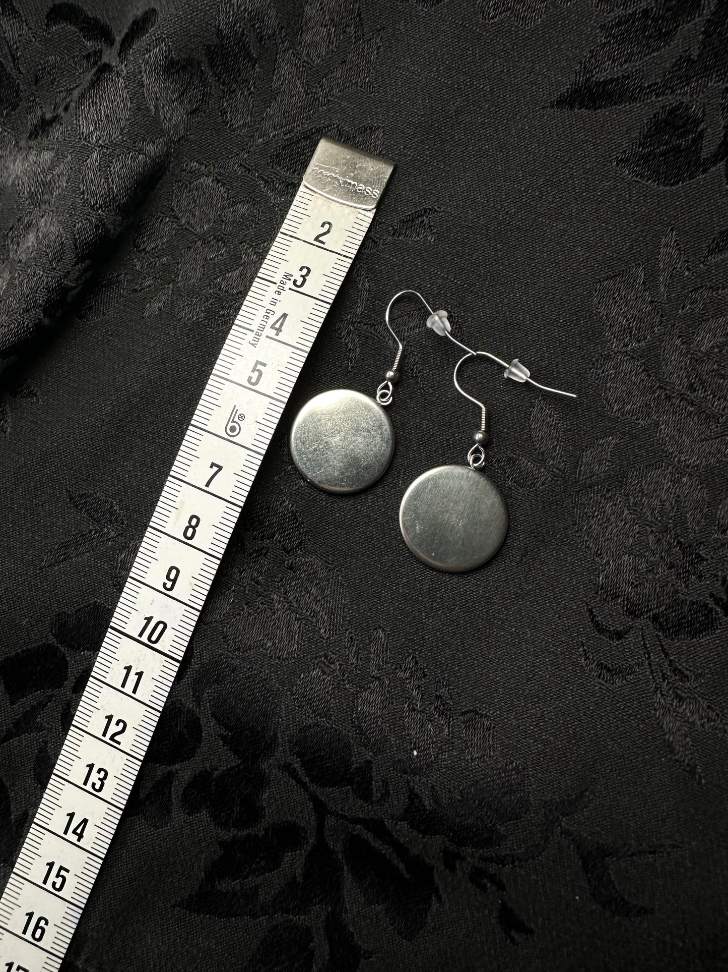 Boucles d’oreilles “D”