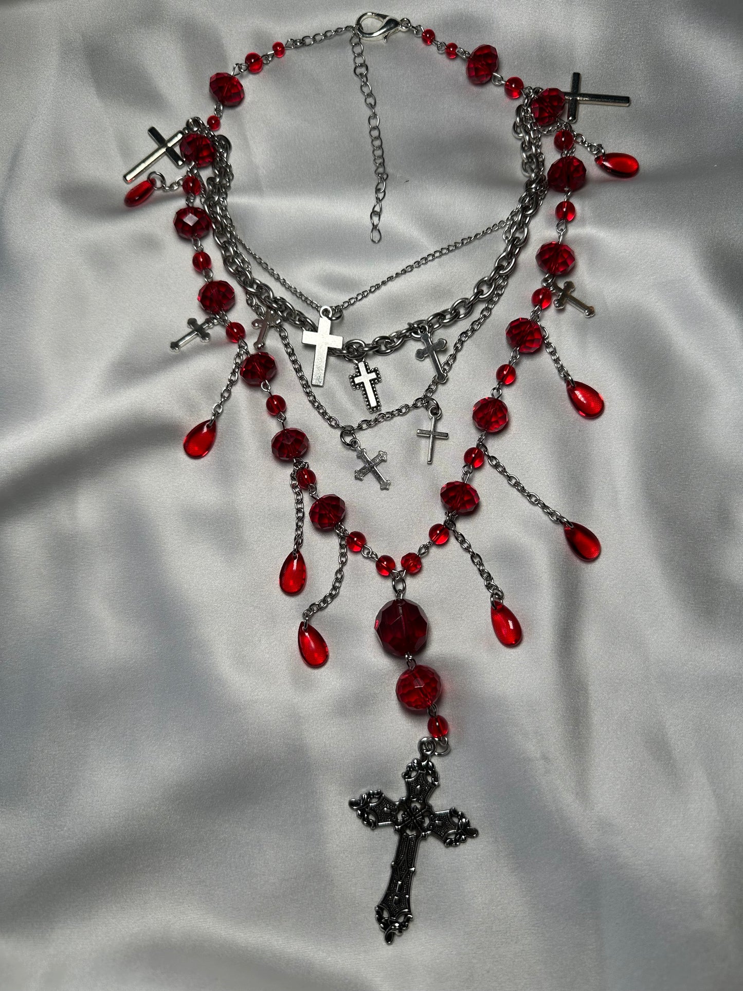 Collier “Bloody Mary”