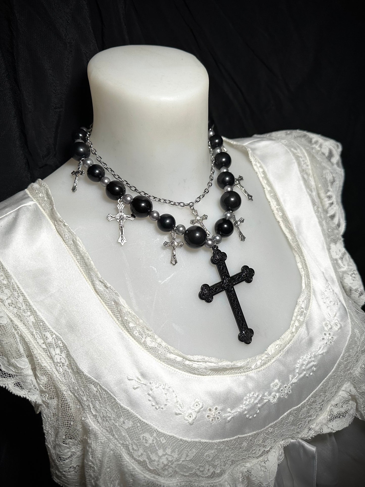 Collier Sanctus #2