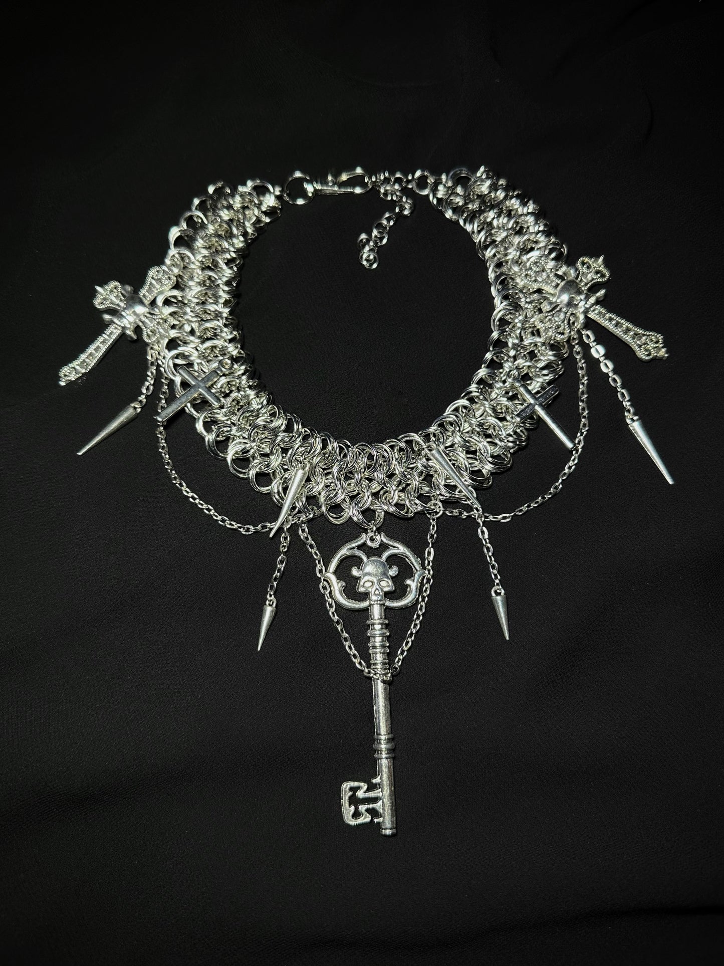 Chocker “Skull”