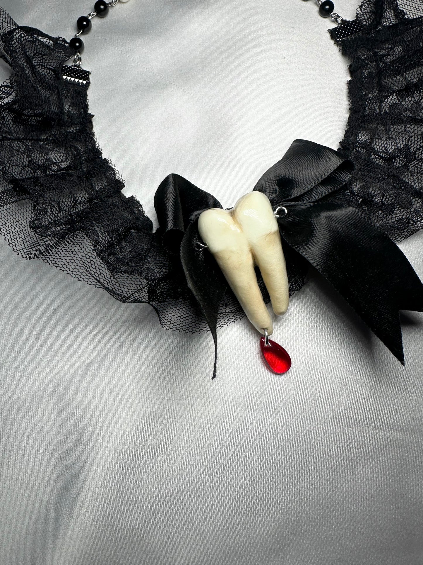 Collier “Lady Teeth”
