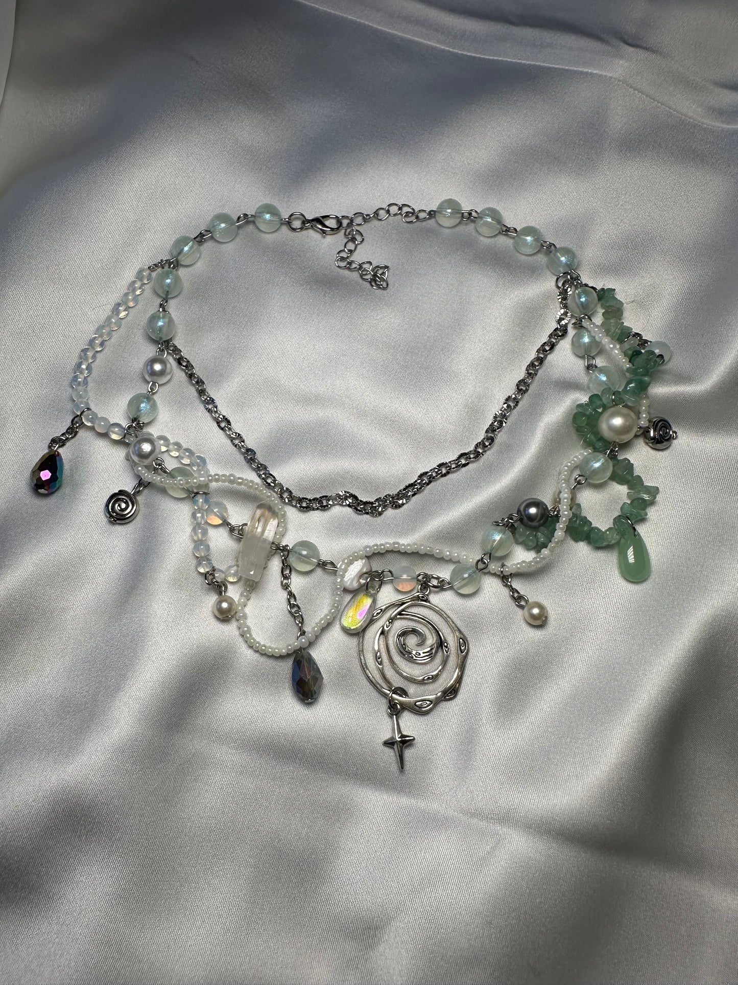 “Alternaria” necklace
