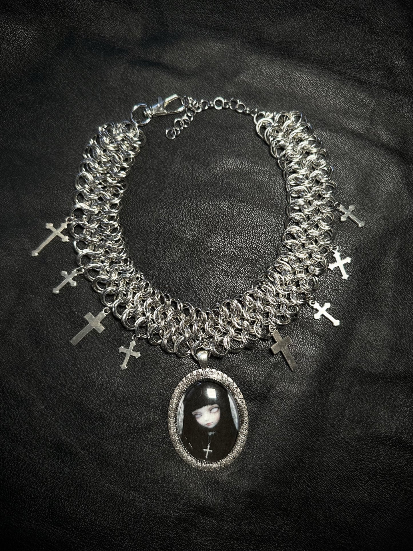 Chocker camé Bjd