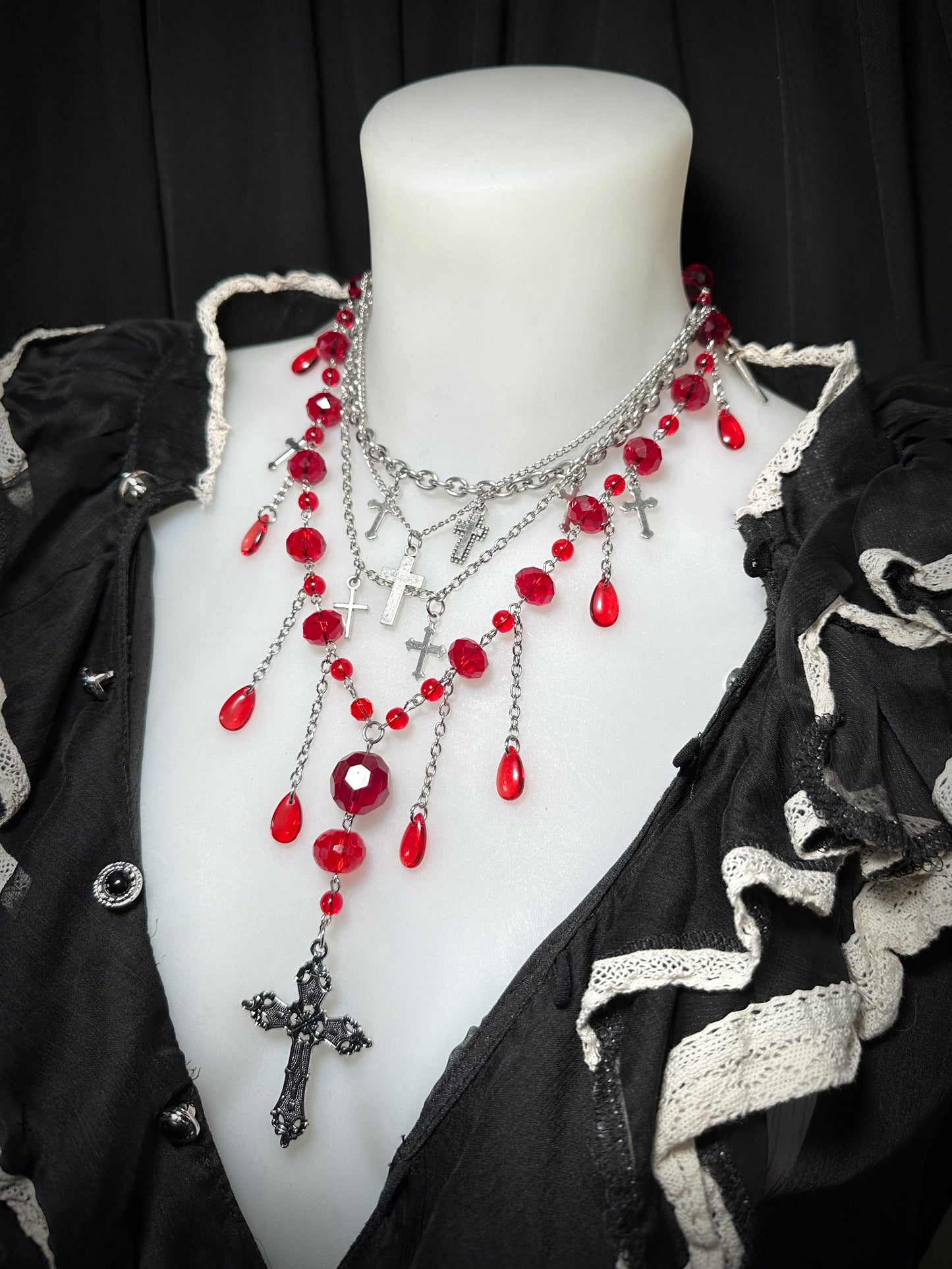 Collier “Bloody Mary”