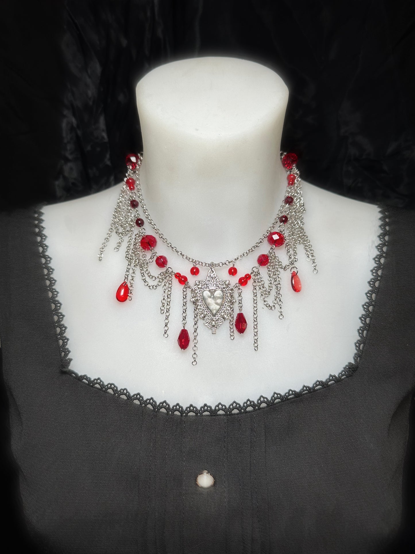 Collier « Bloody Queen »