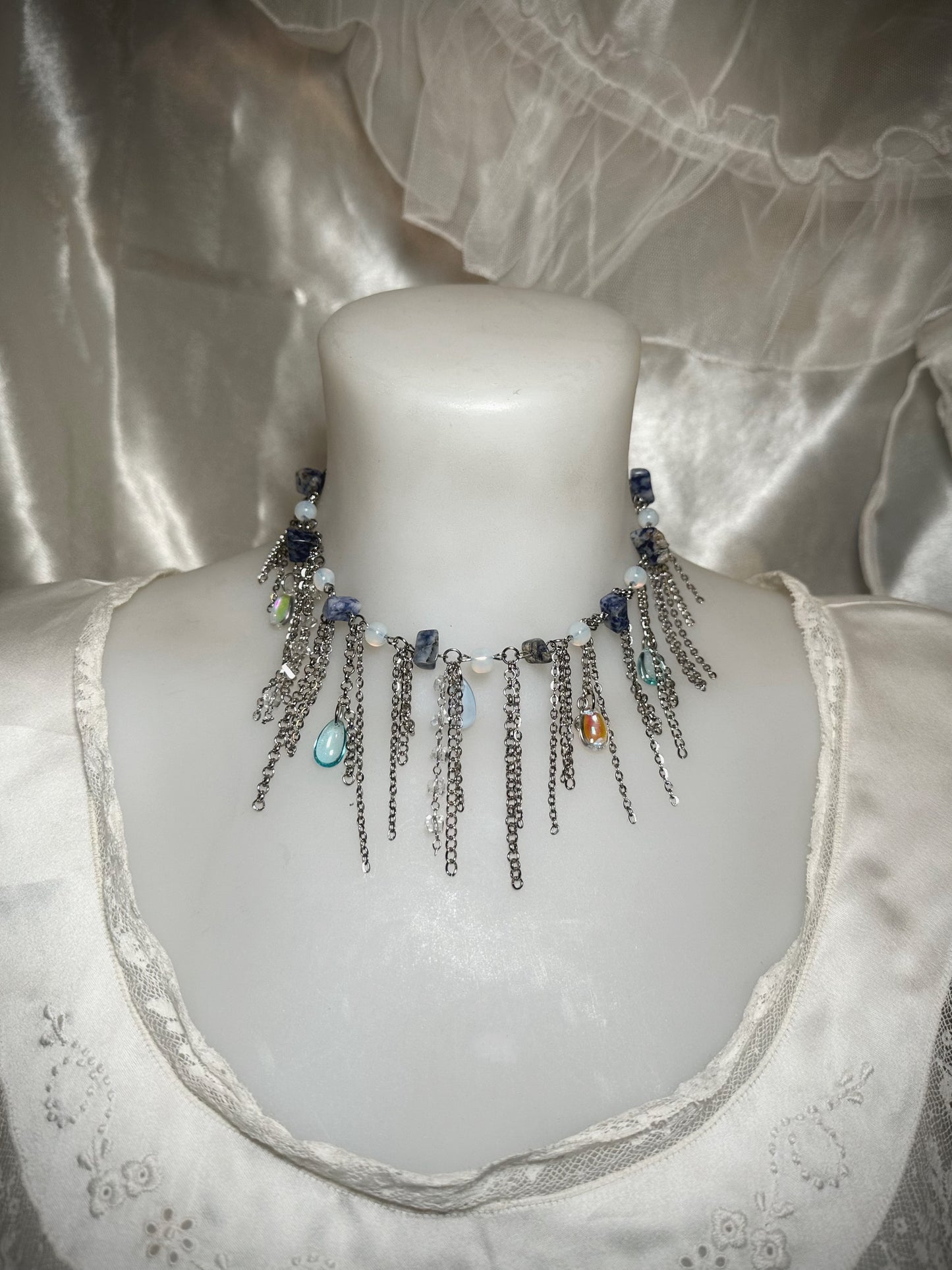 Collier « Leucosie »