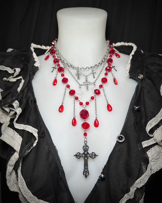 Collier “Bloody Mary”