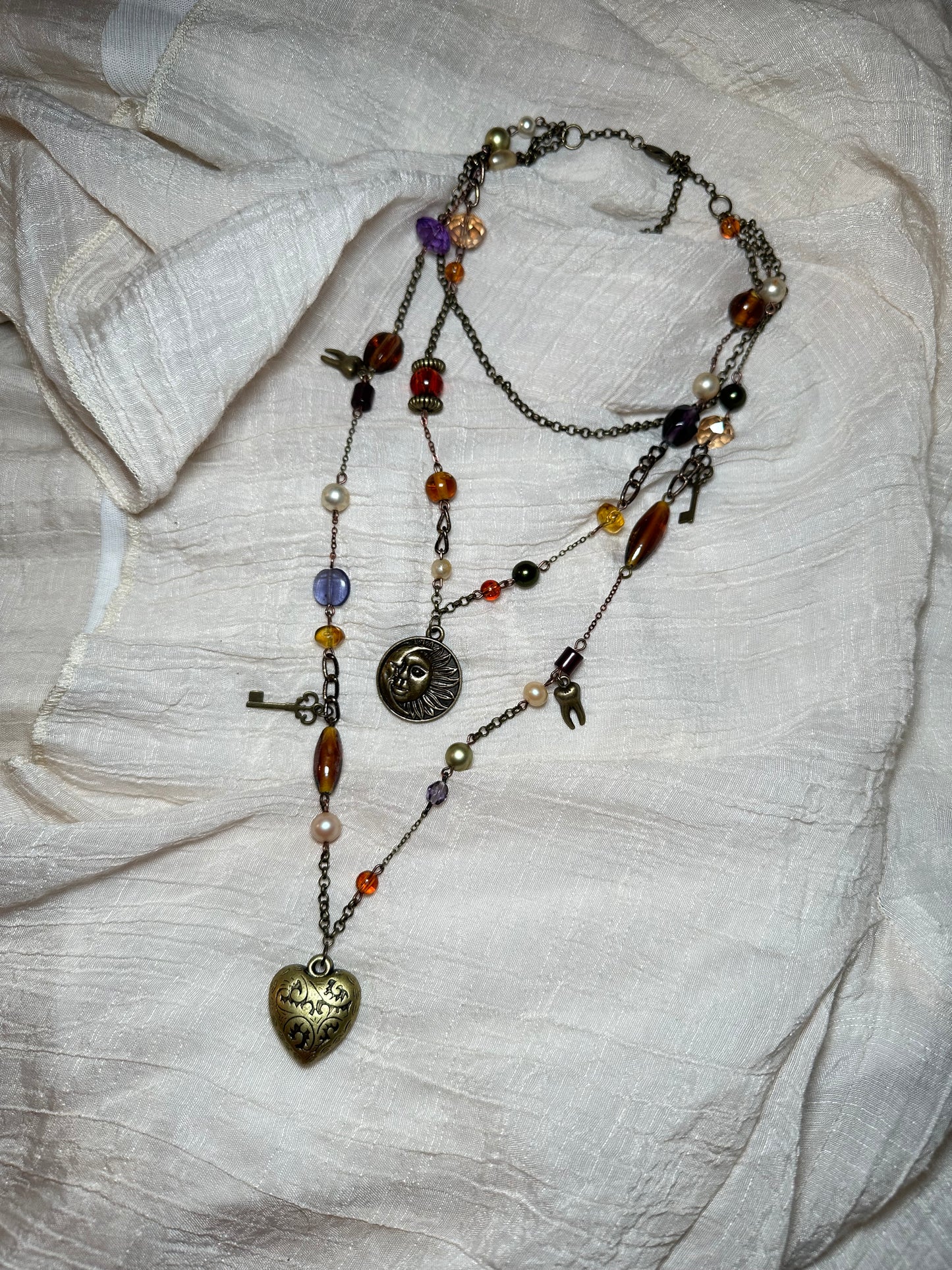 “Akhesa” necklace