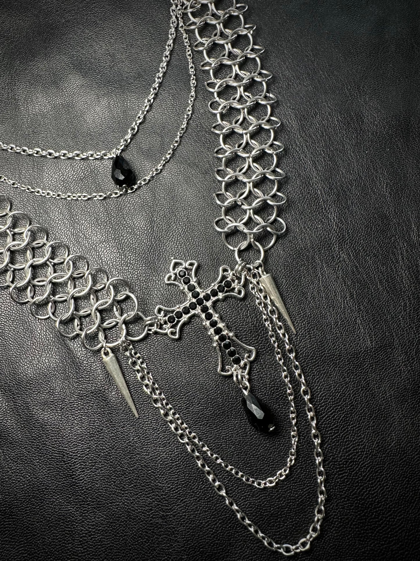 Collier “Nexus”