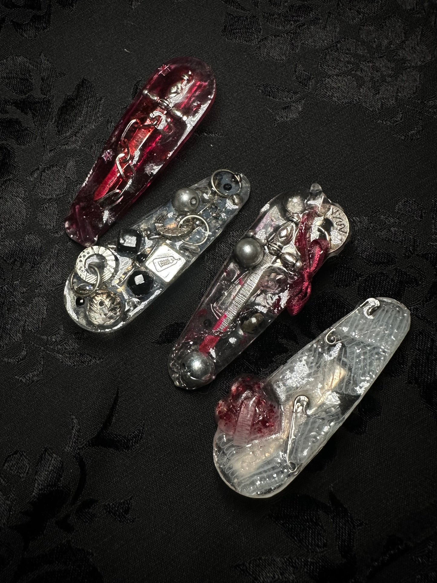 Barrettes en résine