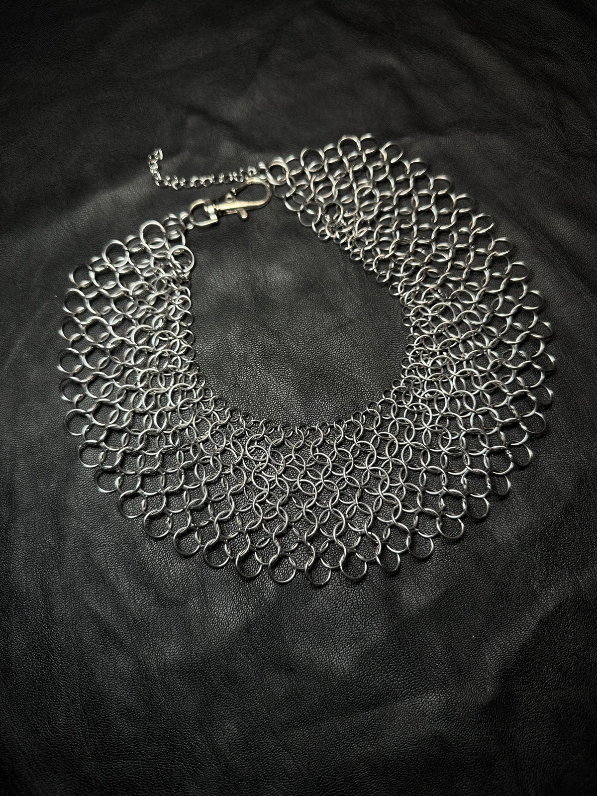 Collier plastron