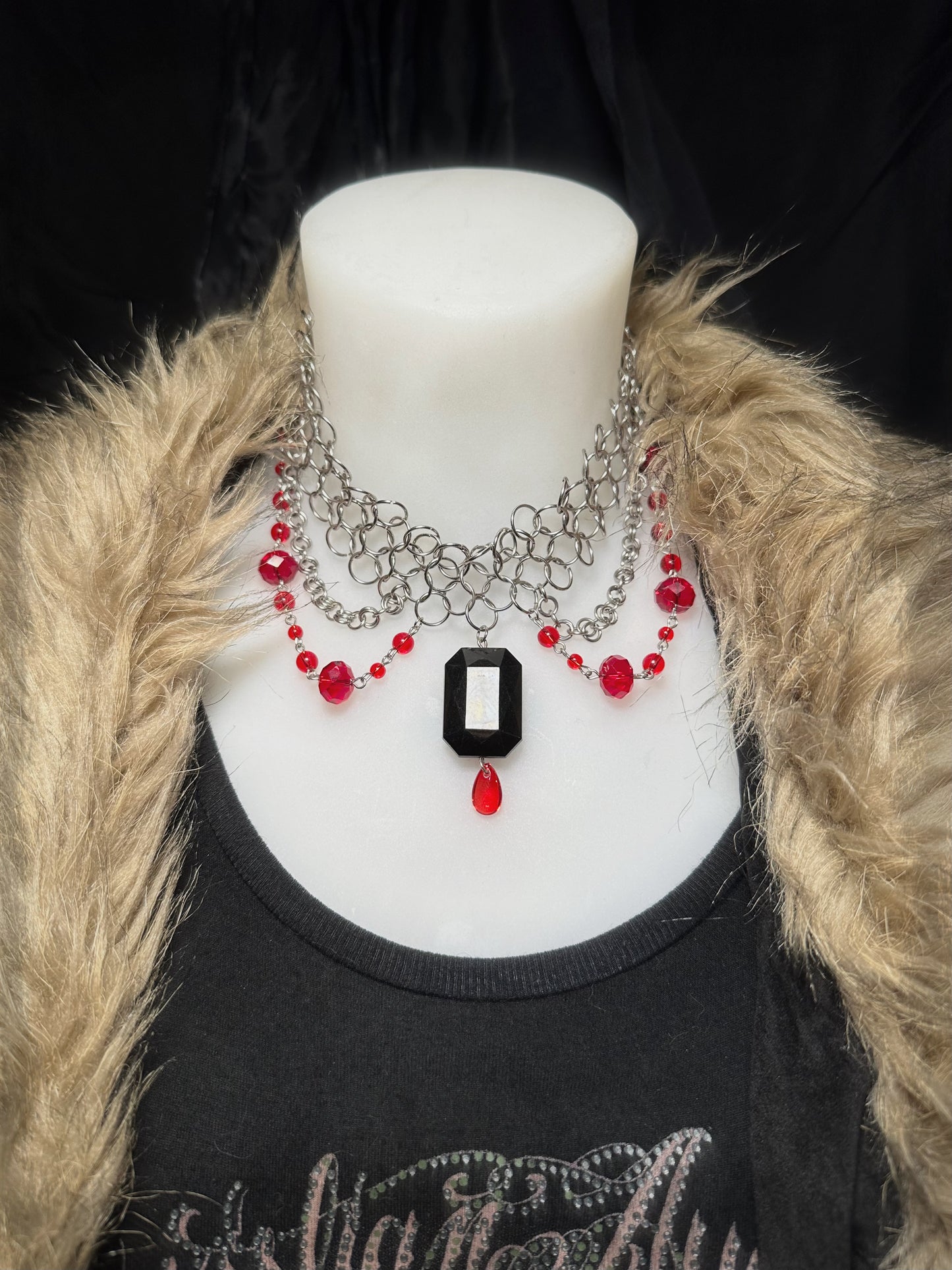 Collier « Bloody Knight »